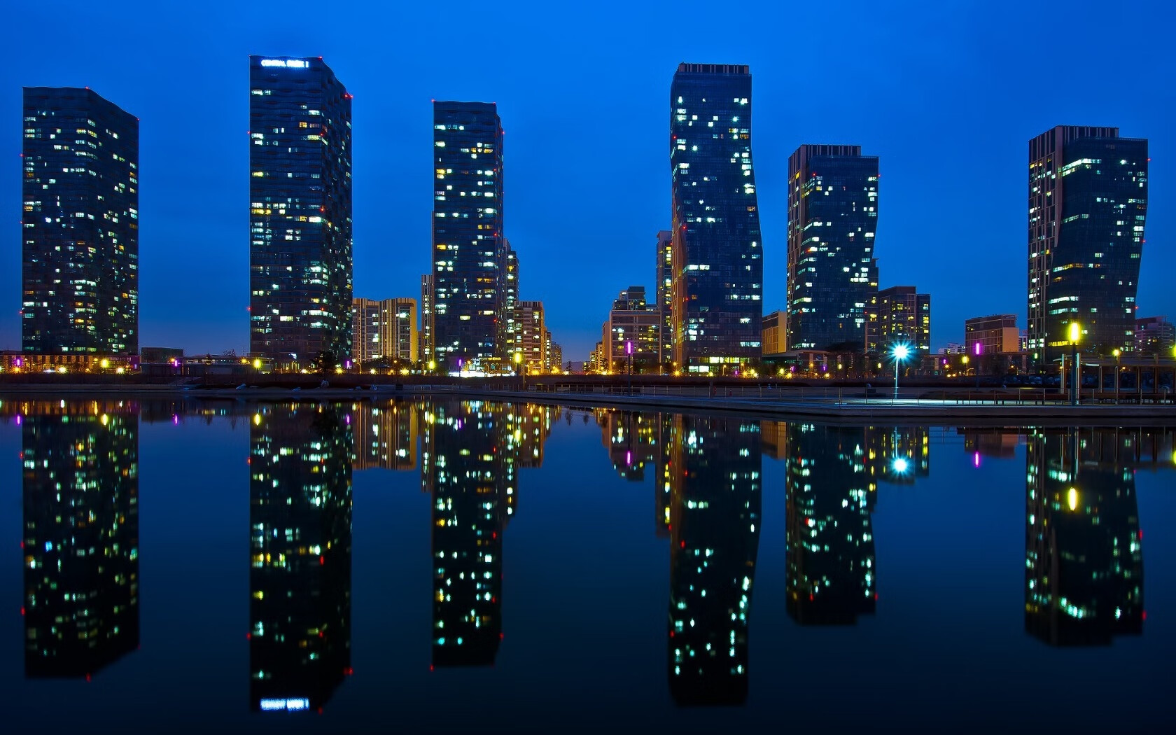 一剑封喉，当宿敌丹麦遭遇新王恩佐